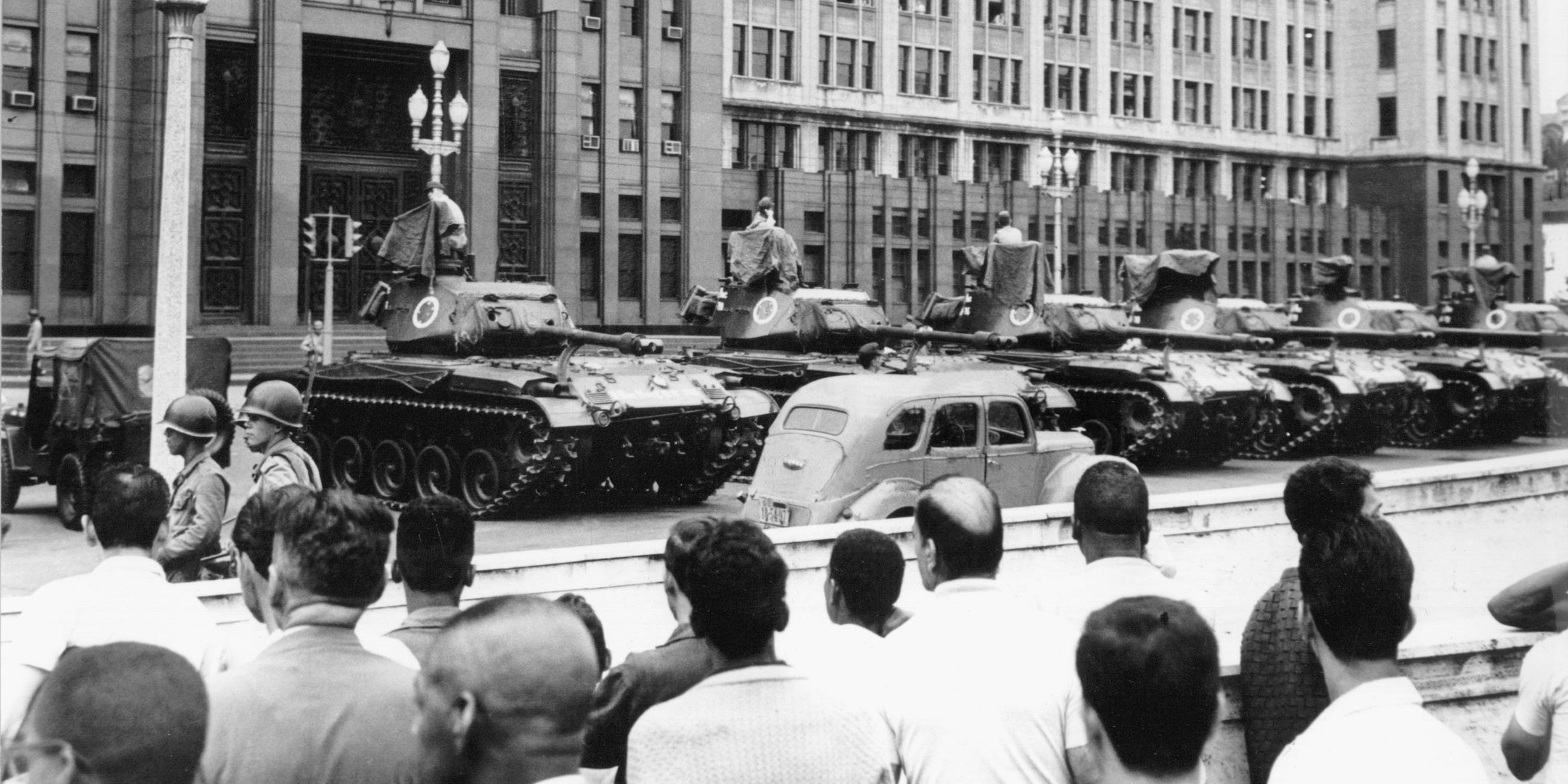 panzer vor kriegsministerium bei militaerputsch in brasilien 1964