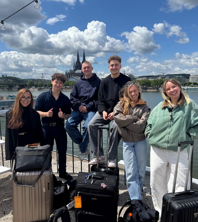 Alexa, Greta, Trang, Ole, Deniz und Robin