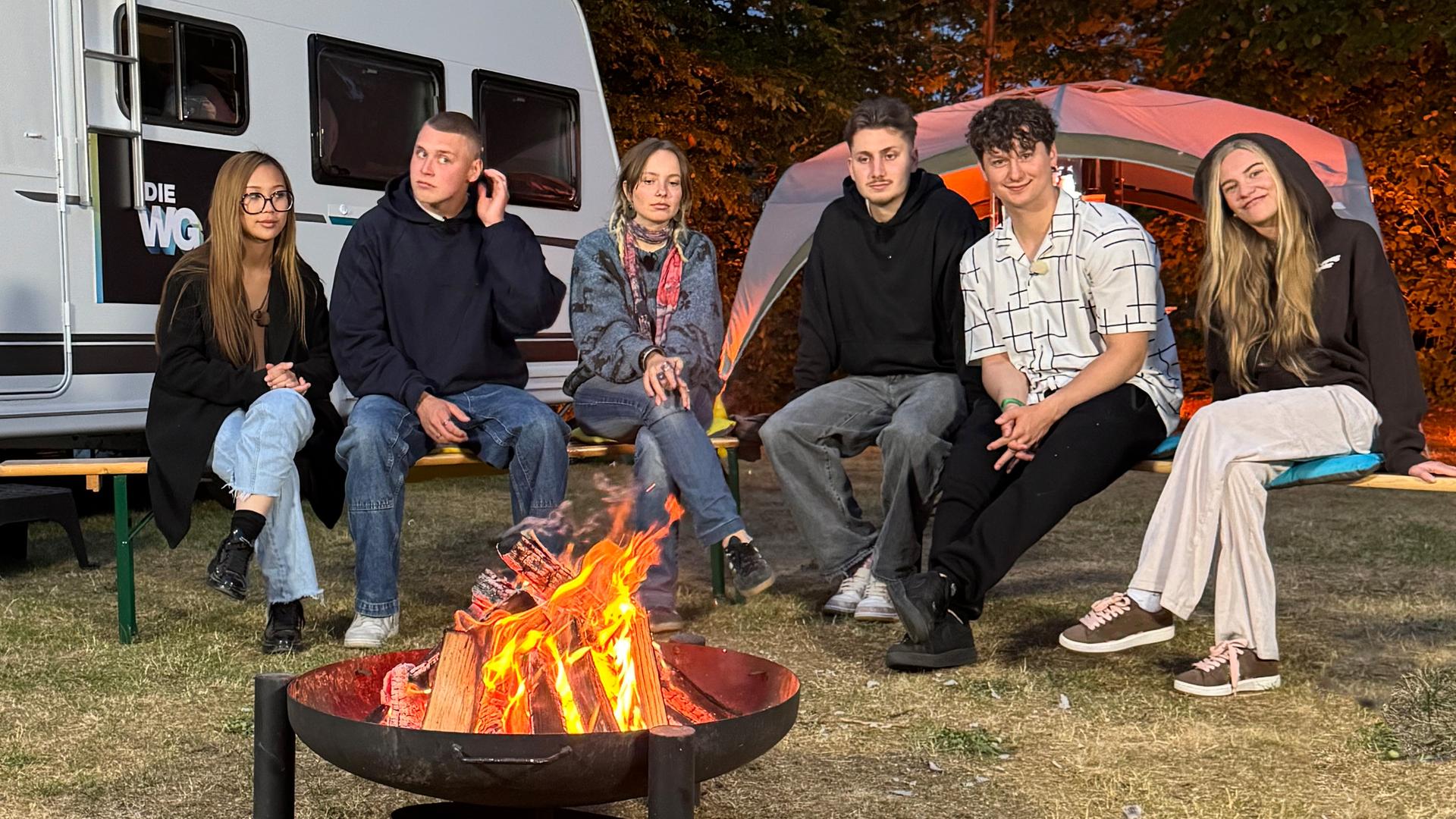 Alexa, Greta, Trang, Ole, Deniz und Robin