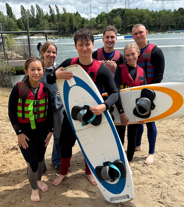Alexa, Greta, Trang, Ole, Deniz und Robin