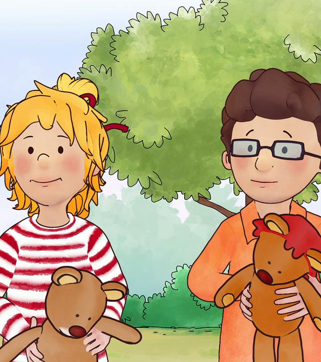 Conni und Simon halten ihre Teddys in der Hand.