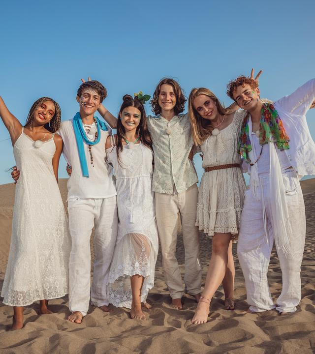 Naomi, Adis, Sofia, Leo, Lia und Jasper sind für einen Tag Fotomodel in den Dünen von Gran Canaria