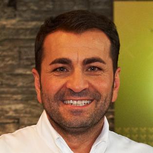 Die Moderatoren und Juroren der Küchenschlacht