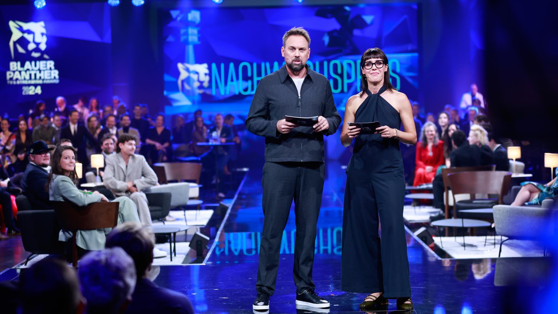 Moderatorenduo Steven Gätjen und Eva-Karl Faltermeier