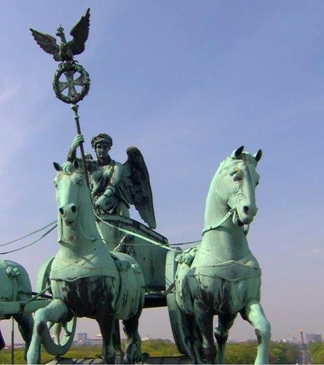 Die Quadriga am Brandenburger Tor in Nahaufnahme