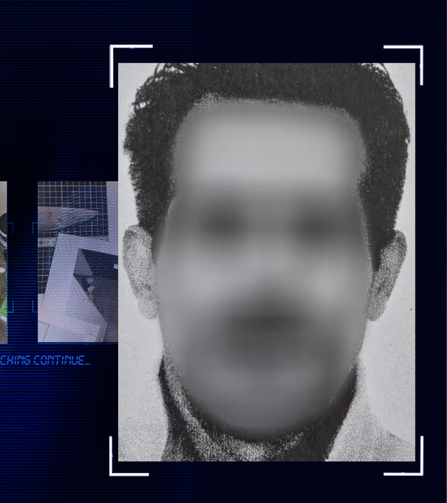 Schwarzweißportraitfoto eines Mannes mit kurzen schwarzen Haaren. Das Gesicht wurde technisch verfremdet im Bild. Zu erkennen ist dennoch ein Schnurrbart. Links daneben: Lichtschematische Darstellung eines Fingerabdrucks.