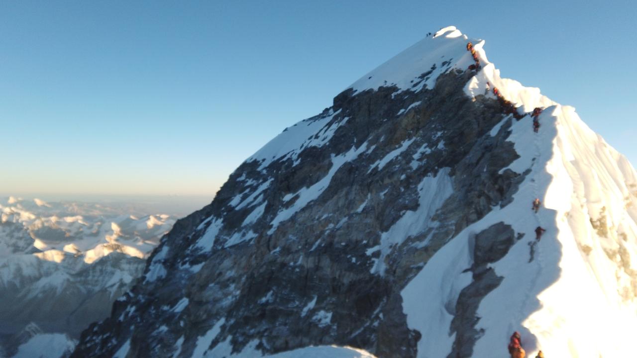 Acht Geschwister auf dem Mount Everest