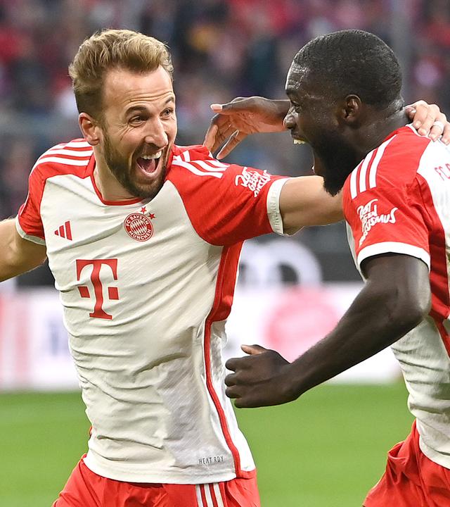 Münchens Harry Kane jubelt nach seinem Tor zum 2:0 beim Spiel gegen Heidenheim am 11.11.2023.