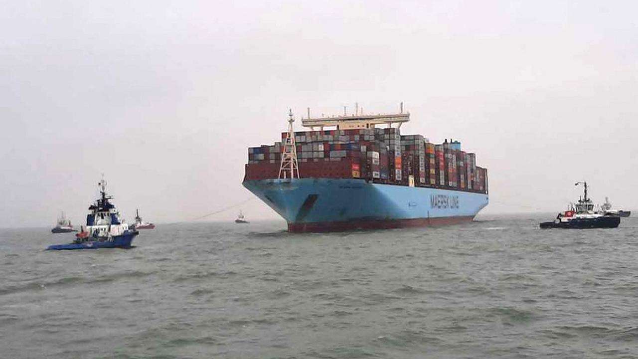 "Mumbai Maersk" freigeschleppt