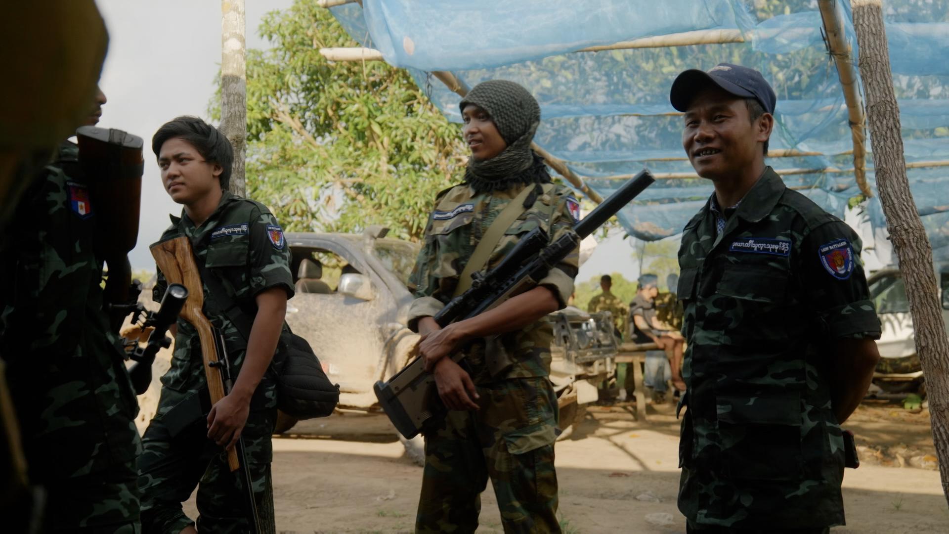 Mitglieder einer Rebellengruppe. Myanmar.