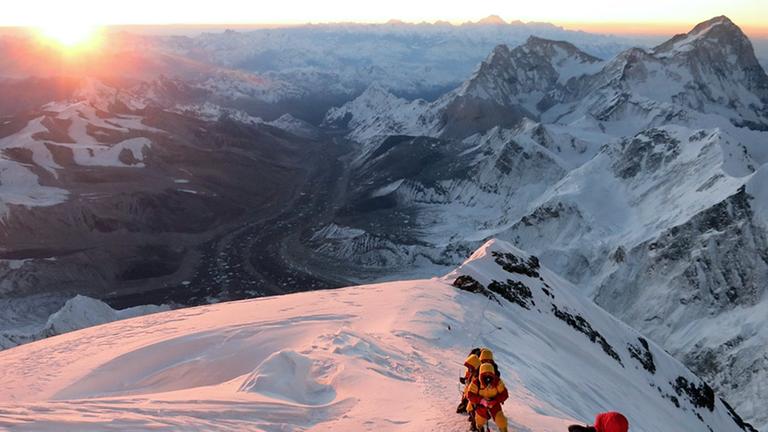 Sonnenaufgang am Mount Everest