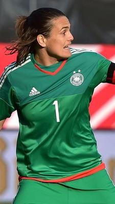 Tor: Nadine Angerer (Portland Thorns FC/USA)