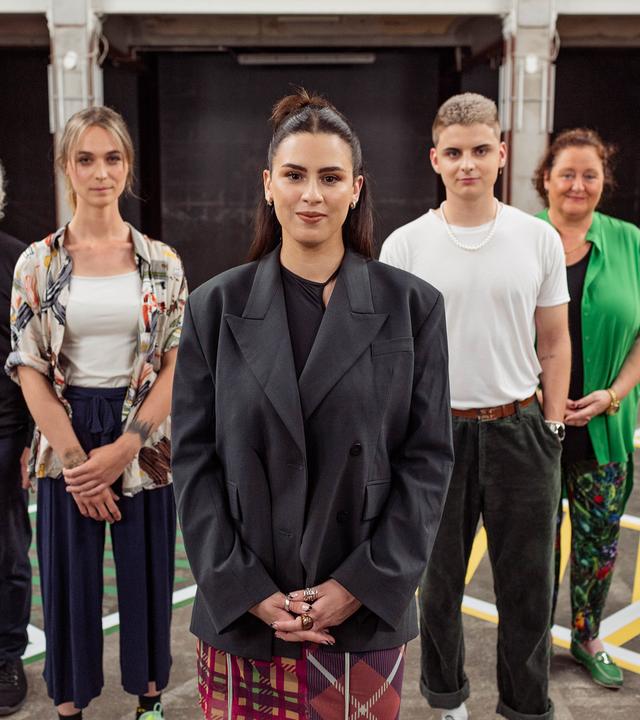 Salwa Houmsi mit Gästen