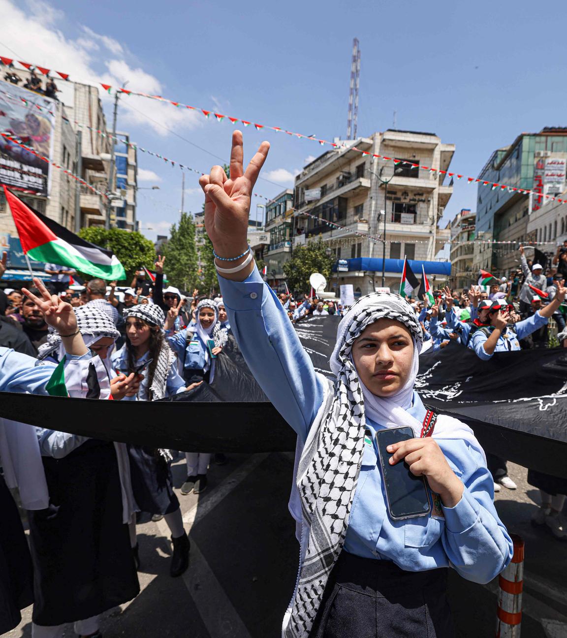 Palästinenser demonstrieren in Ramallah am 76. Jahrestag der "Nakba".
