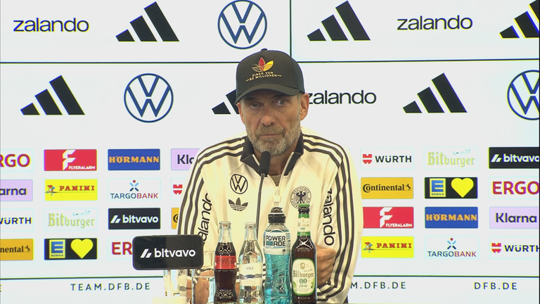 Bundestrainer Jürgen Klopp, der in der DFB-Zentrale in Frankfurt auf einer Pressekonferenz seinen Kader für die anstehenden Nations League-Spiele nominiert