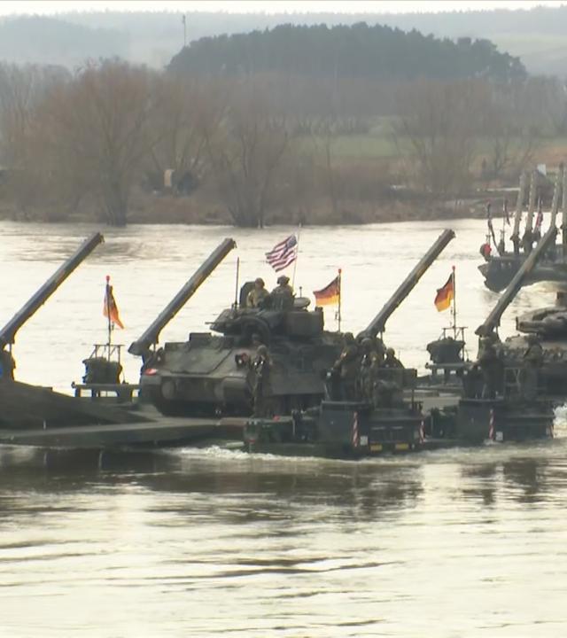 Panzer im Fluss