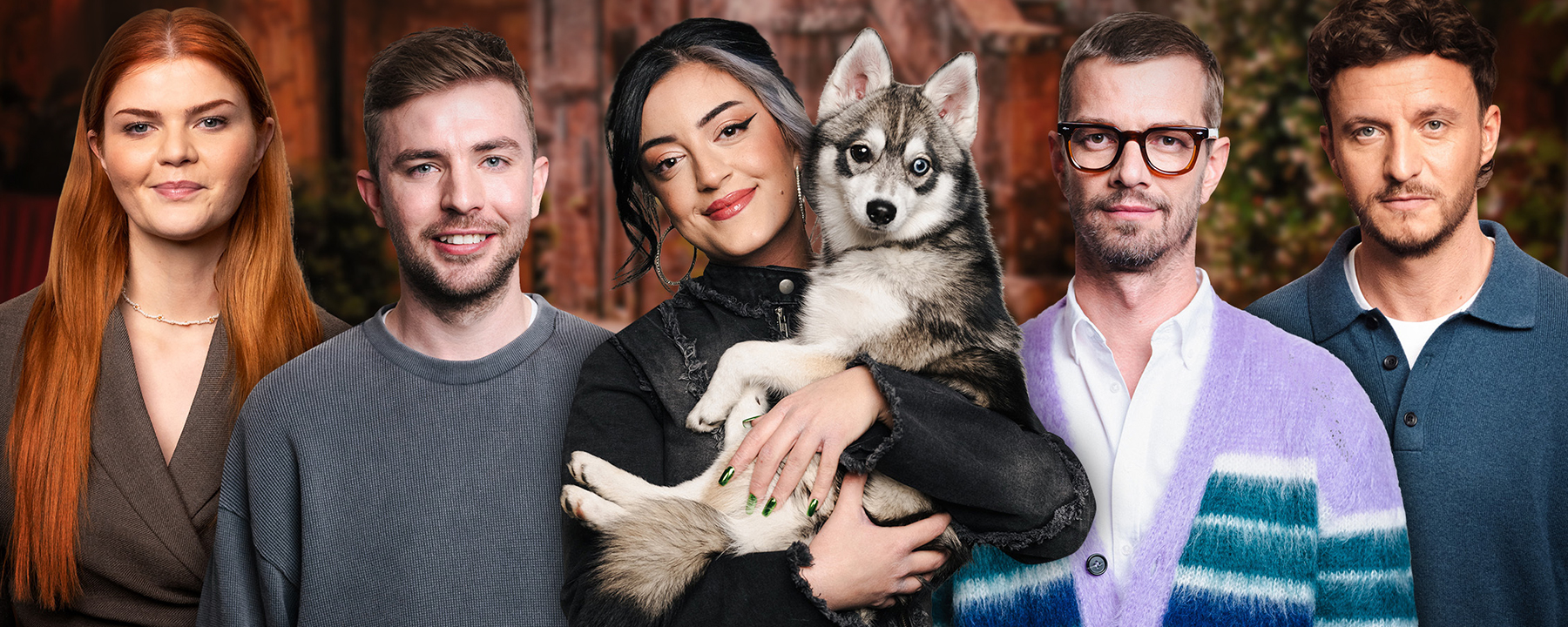 Sophie Passmann, Christoph Kramer, Parshad mit Hund und Tommi Schmitt vor italienischem Hintergrund.