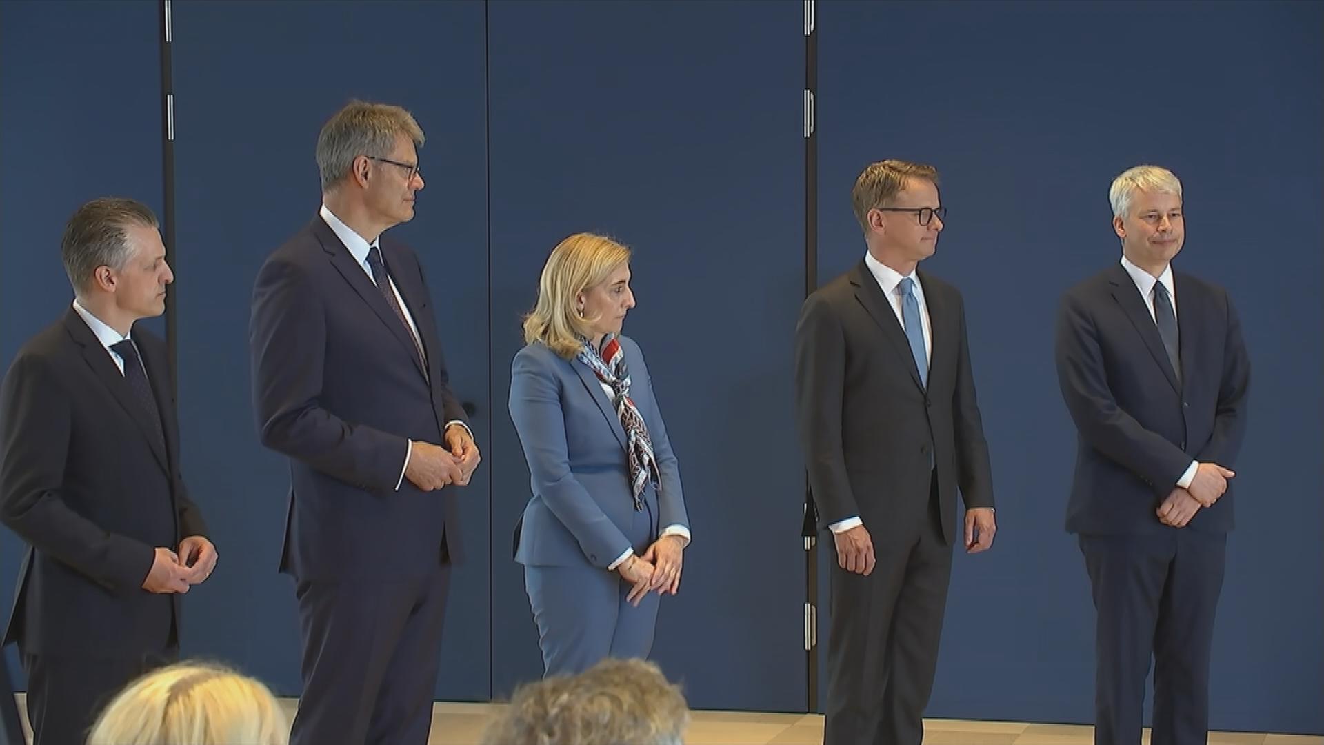 Nina Warken, Steffen Bilger, Thorsten Frei, Patrick Schnieder und Carsten Linnemann bei ihrer Ernennung bzw. Entlassung als Minister.