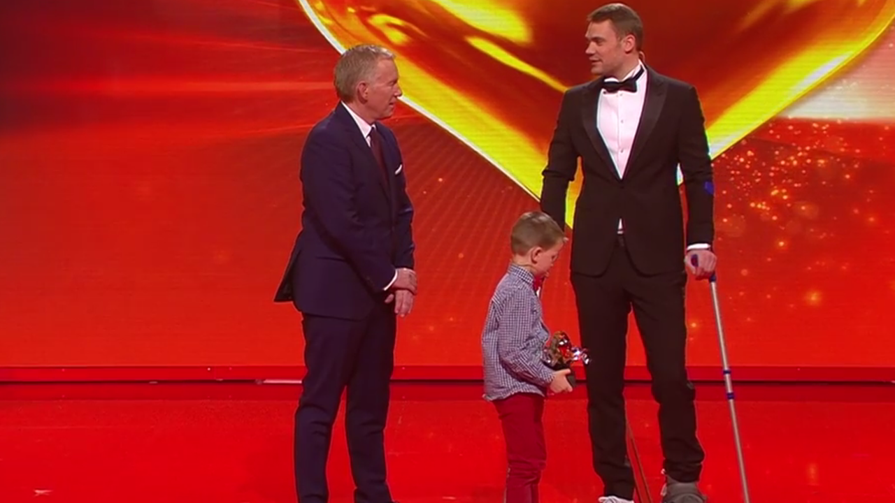 "Ein Herz für Kinder": Manuel Neuer erhält das Goldene Herz