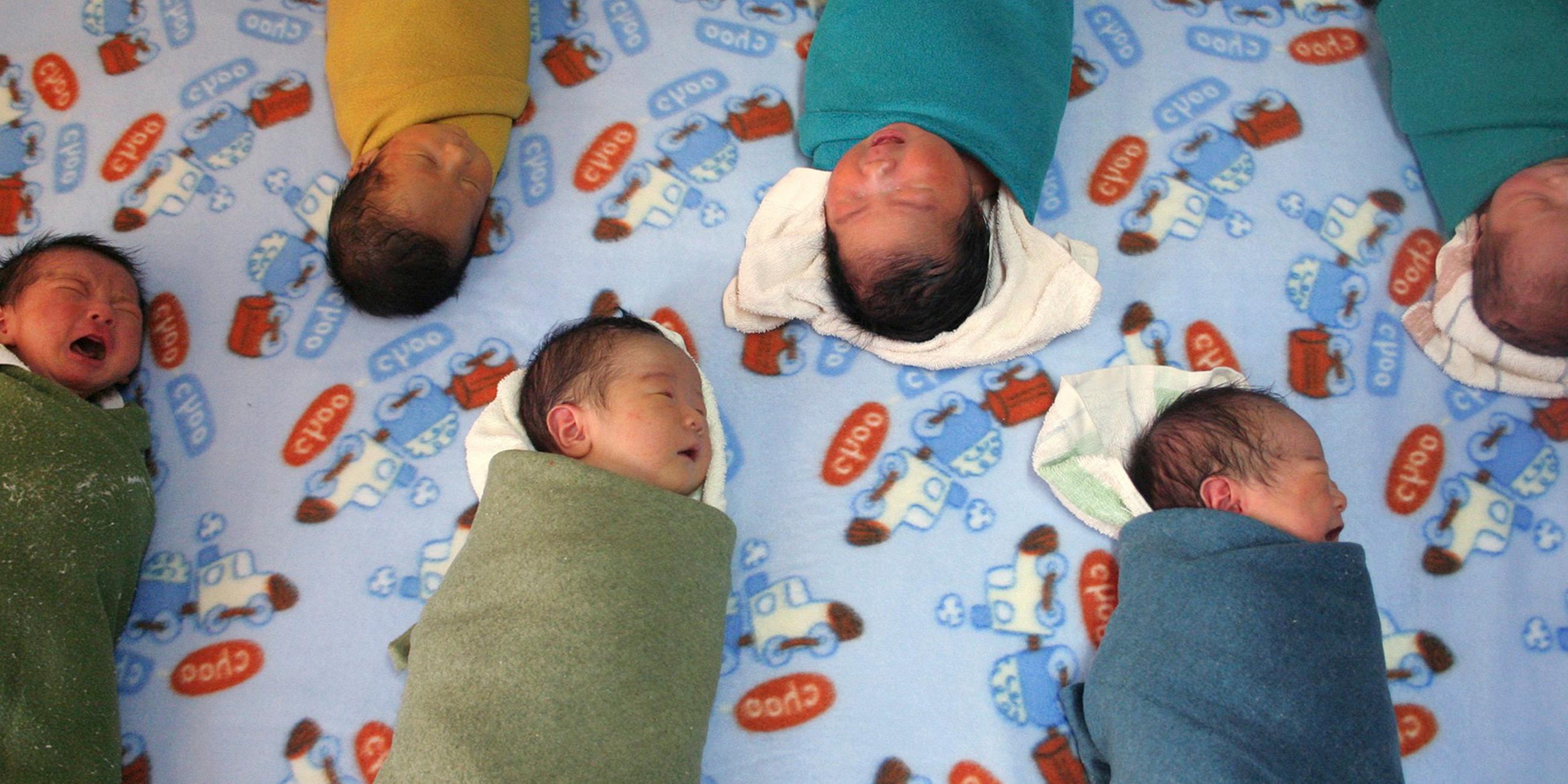 Archiv: Neugeborene in einem chinesischen Krankenhaus
