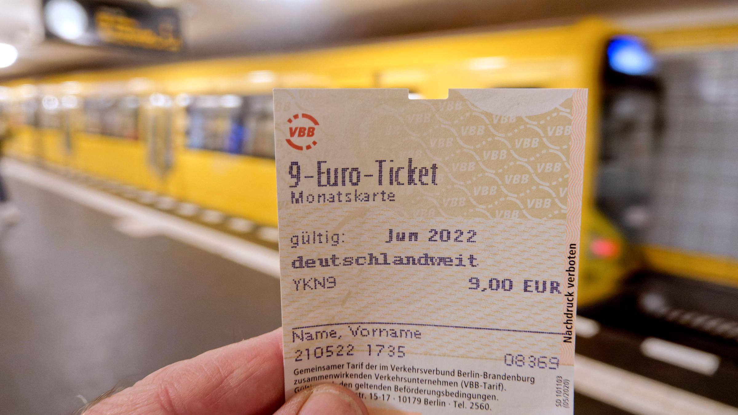 Vorverkauf des 9-Euro-Tickets hat begonnen