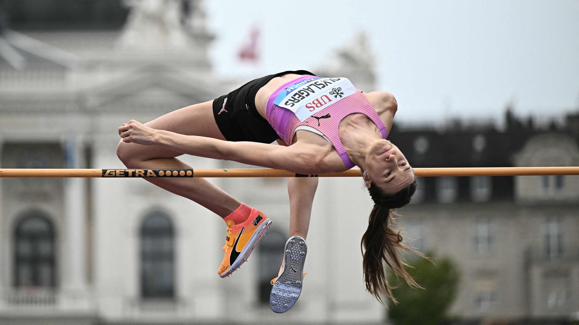 Nicola Olyslagers tritt im Hochsprungfinale an.
