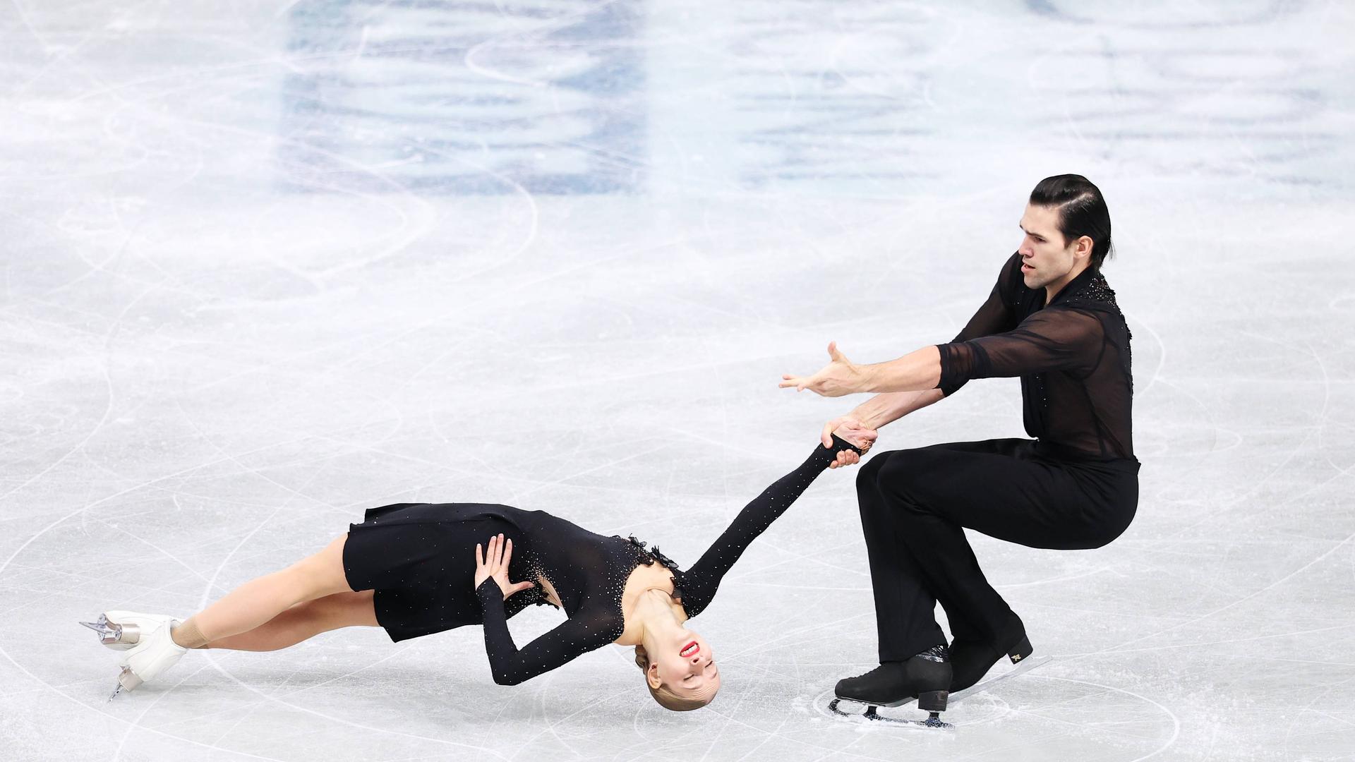 Minerva Fabienne Hase und Nikita Volodin (Deutschland) in Aktion.