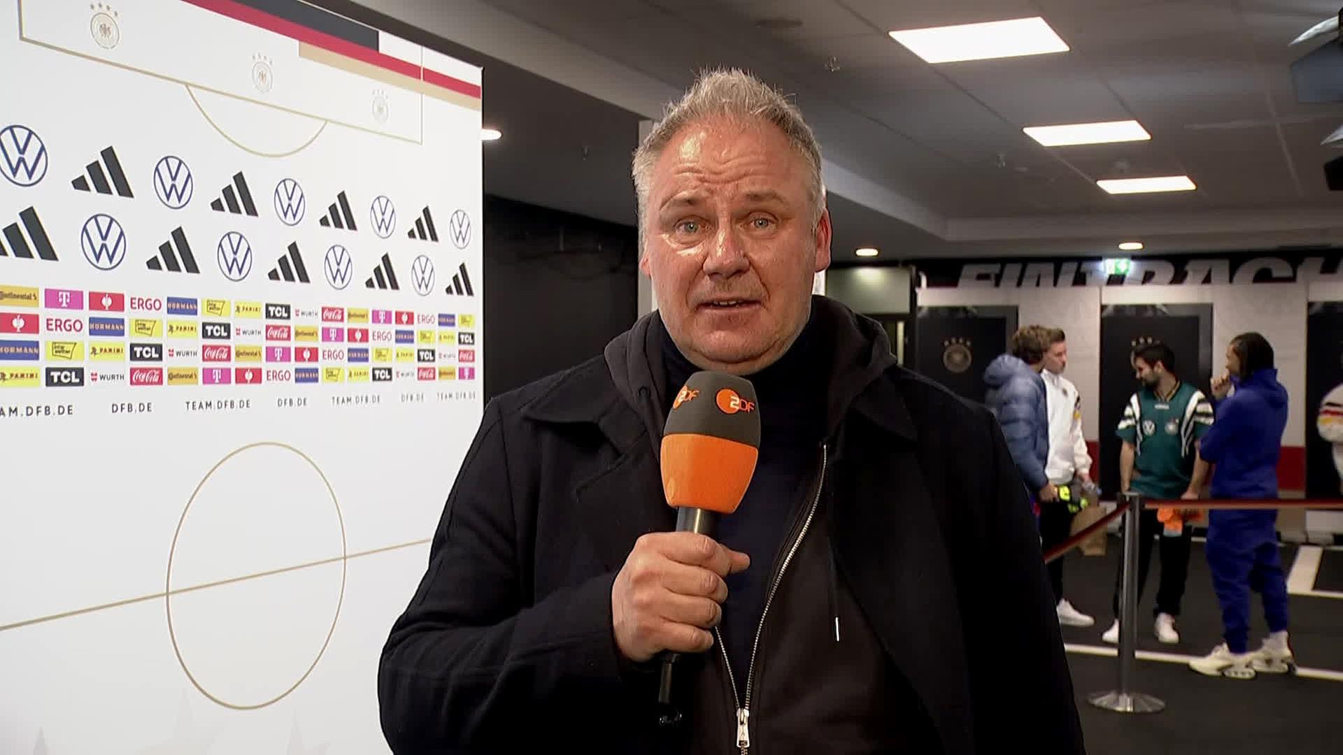 ZDF-Reporter Nils Kaben beim Spiel Deutschland gegen die Niederlande am 26.03.24.