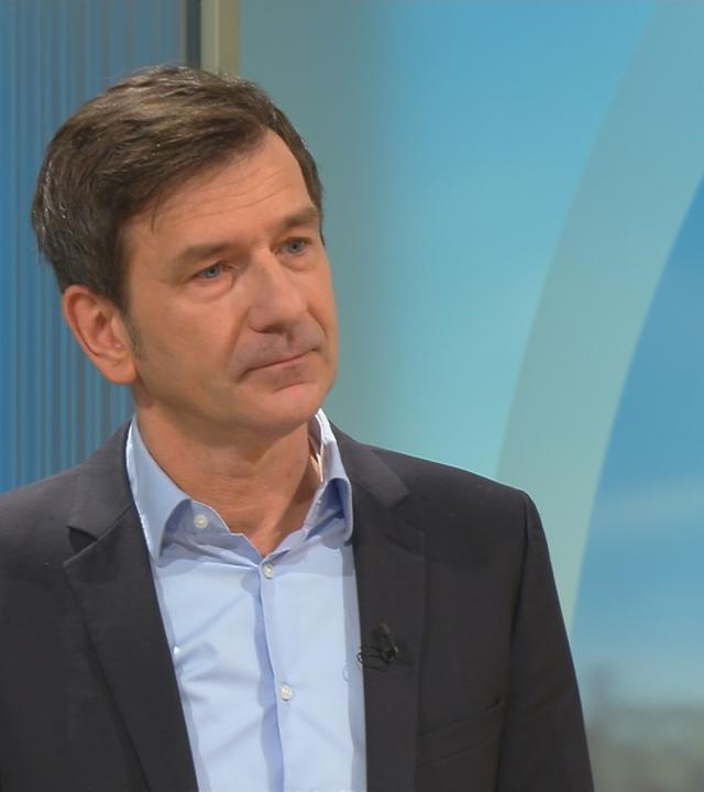 Rechtsanwalt Adam Schneider im Gespräch bei "Volle Kanne"