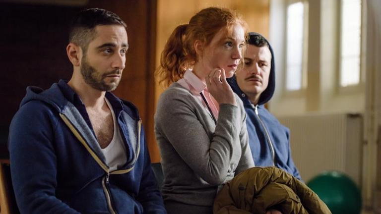 Nora mit Erdem und dem Grafen in einer ungewöhnlichen Therapiesitzung 