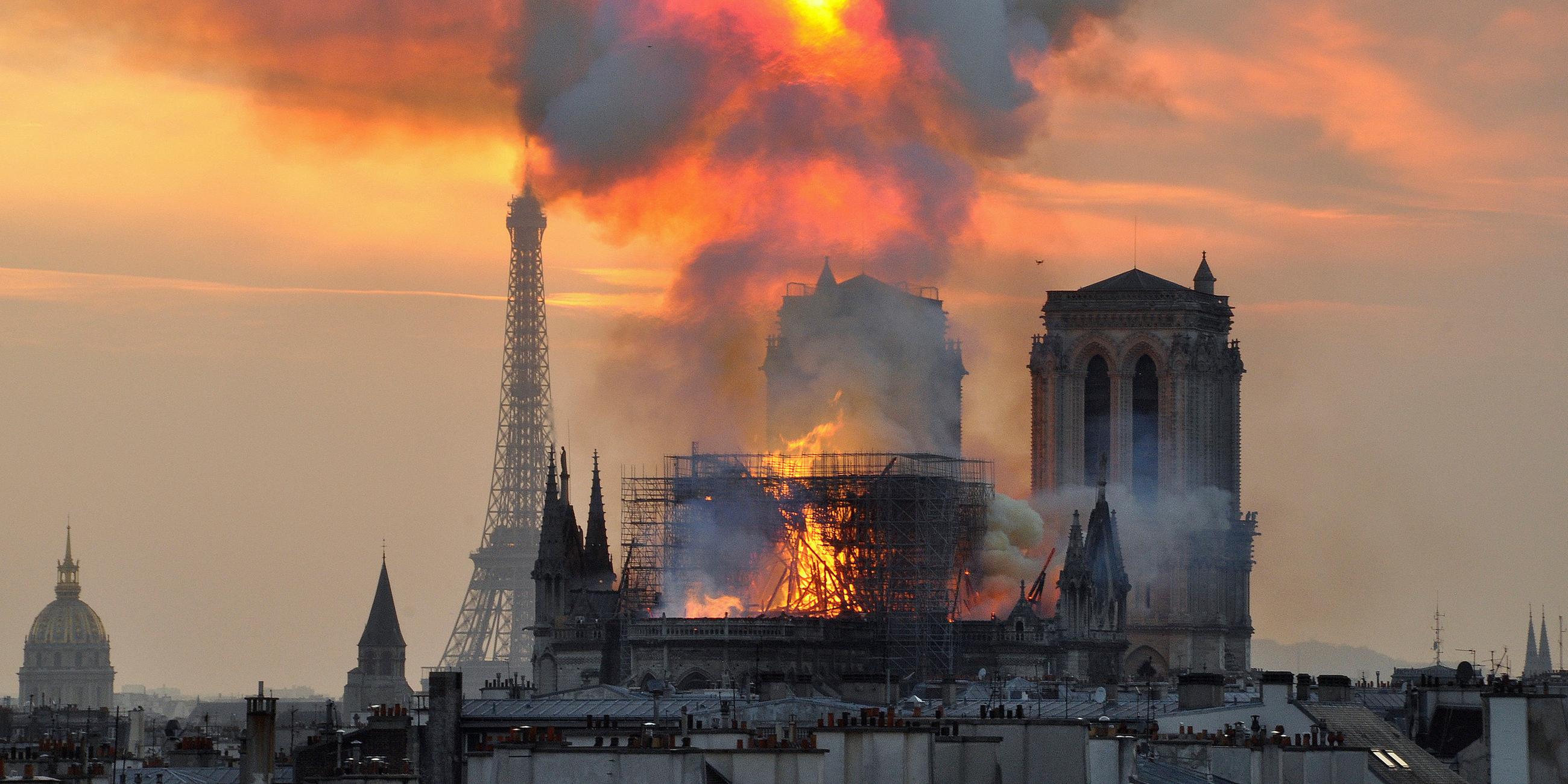 Notre Dame beim Brand 2019