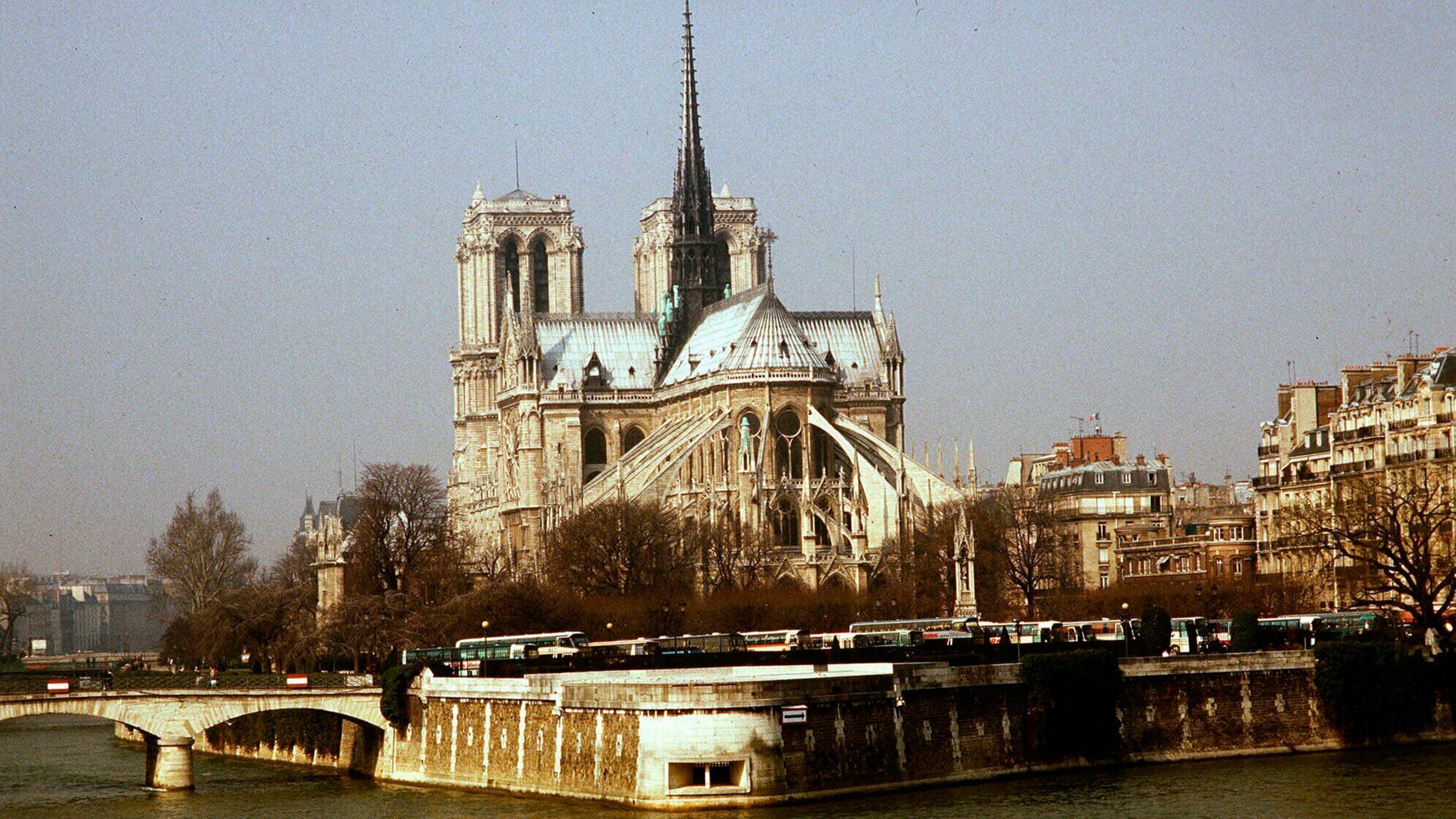 Notre Dame vor dem Brand