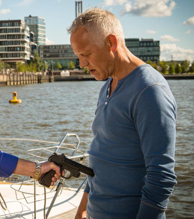Konz (Hanns Jörg Krumpholz, l.) und Ruhland (Frank Leo Schröder, r.)