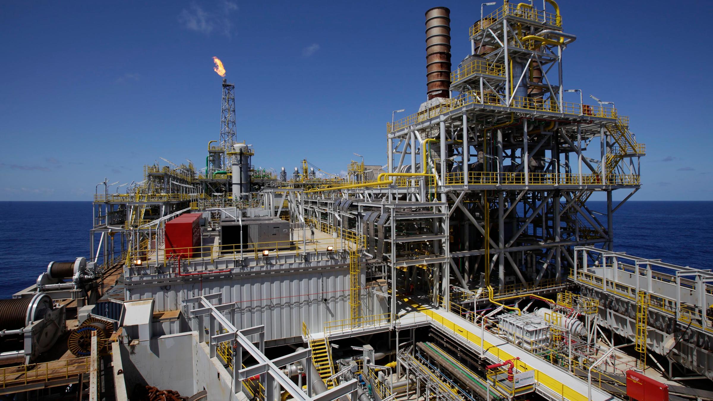 нефтедобыча в бразилии. нефтегазовая компания бразилии. Petrobras бразилия. кариока сугар лоаф (бразилия). хим промышленность бразилии.