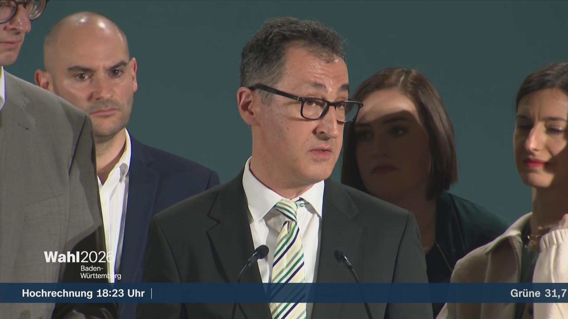 Grünen-Spitzenkandidat Cem Özdemir mit einer Reaktion zur Landtagswahl in Baden-Württemberg.