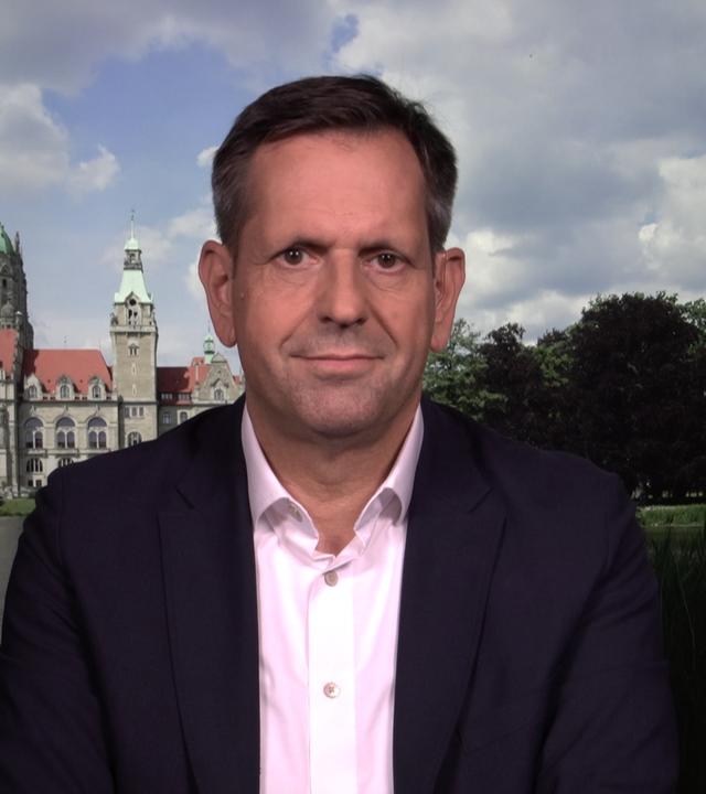 Olaf Lies, SPD, Ministerpräsident von Niedersachsen, im Berlin-direkt-Interview