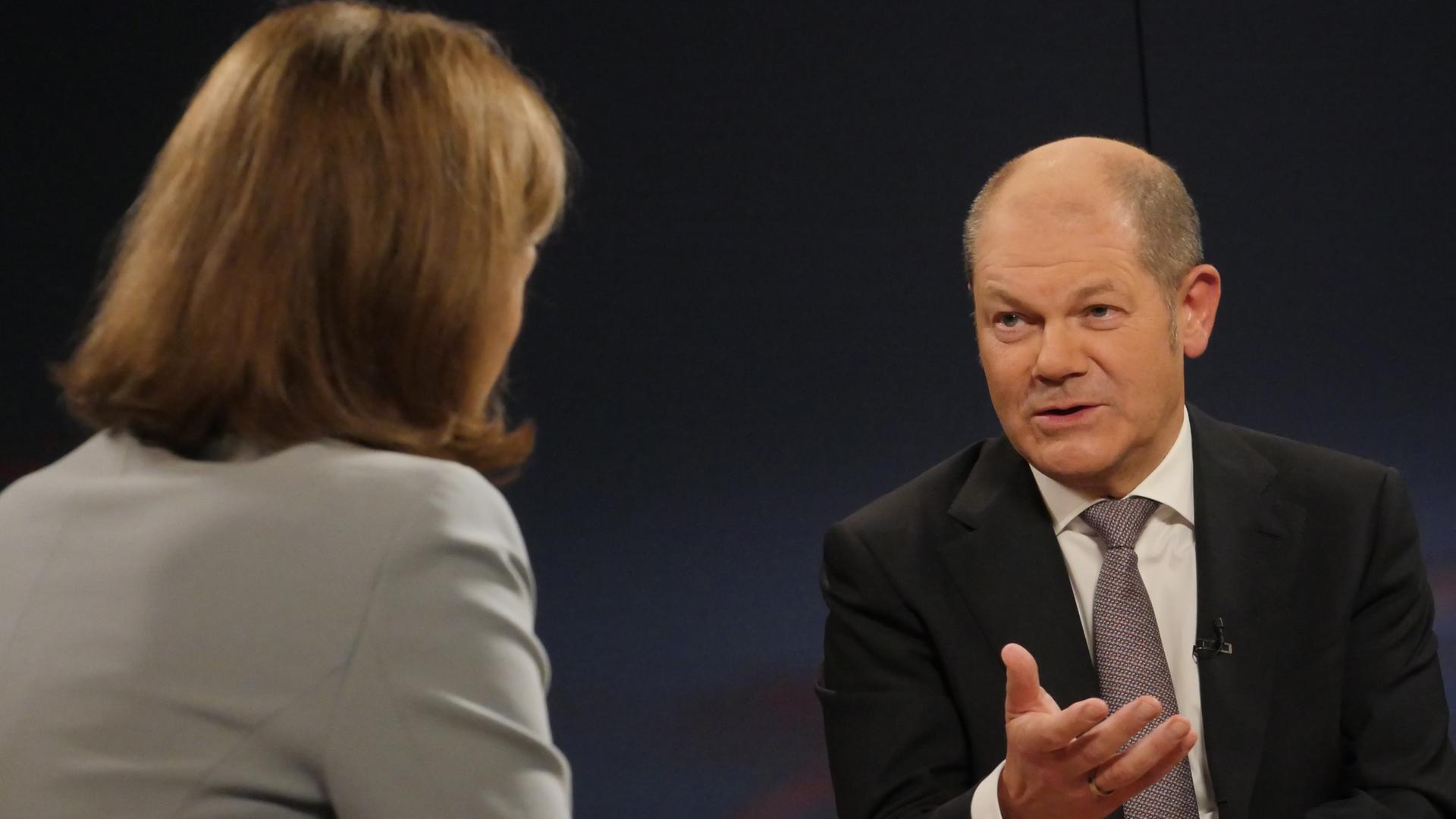 Bettina Schausten und Olaf Scholz