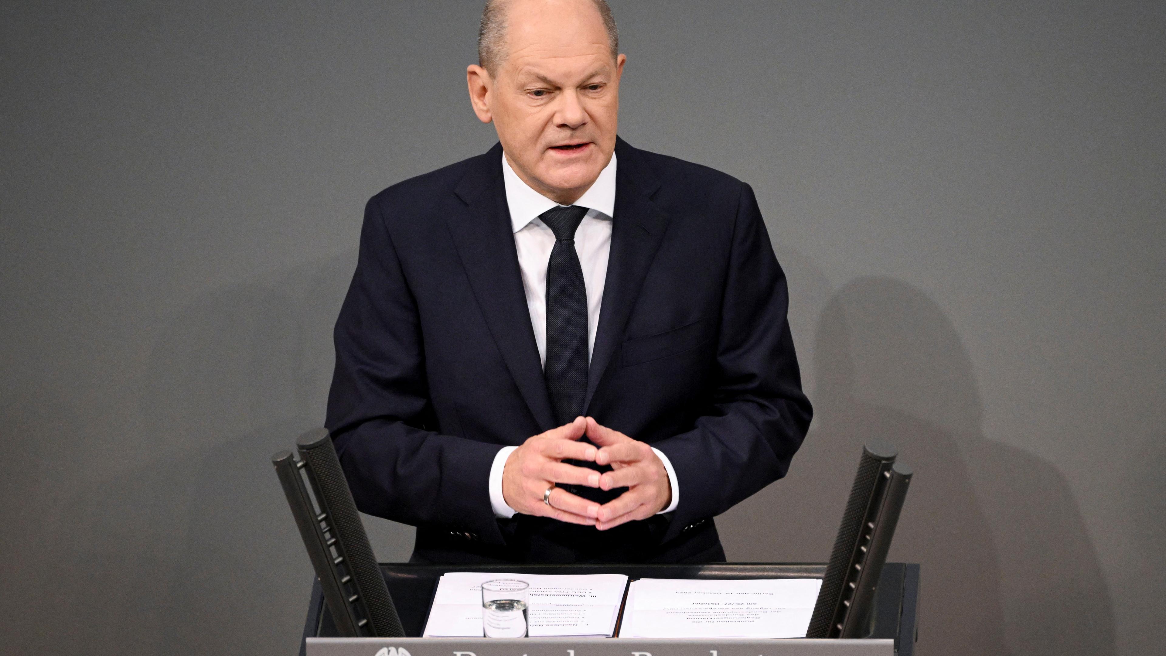 Olaf Scholz spricht im Bundestag am 19.10.2023