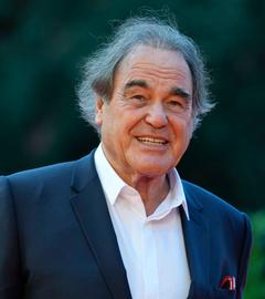 Oliver Stone: Vom Oscar-Gewinner zum Autokraten-Filmer - ZDFheute