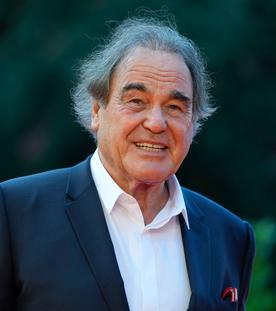 Oliver Stone: Vom Oscar-Gewinner zum Autokraten-Filmer - ZDFheute