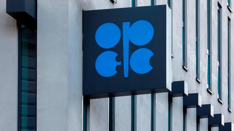 Das Logo der Organisation erdölexportierender Länder (OPEC) ist am Donnerstag, dem 3. März 2022, vor dem OPEC-Hauptsitz in Wien, Österreich, zu sehen.