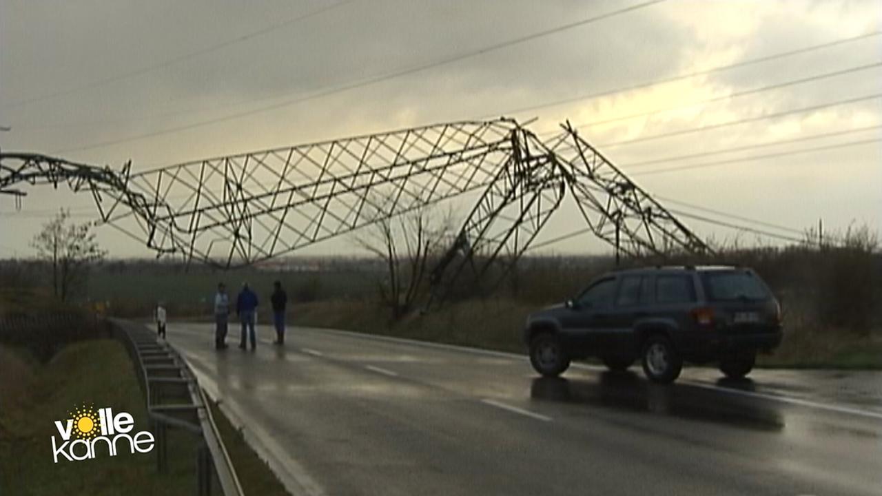 Vor zehn Jahren: Orkan Kyrill sorgt für Zerstörung - ZDFmediathek