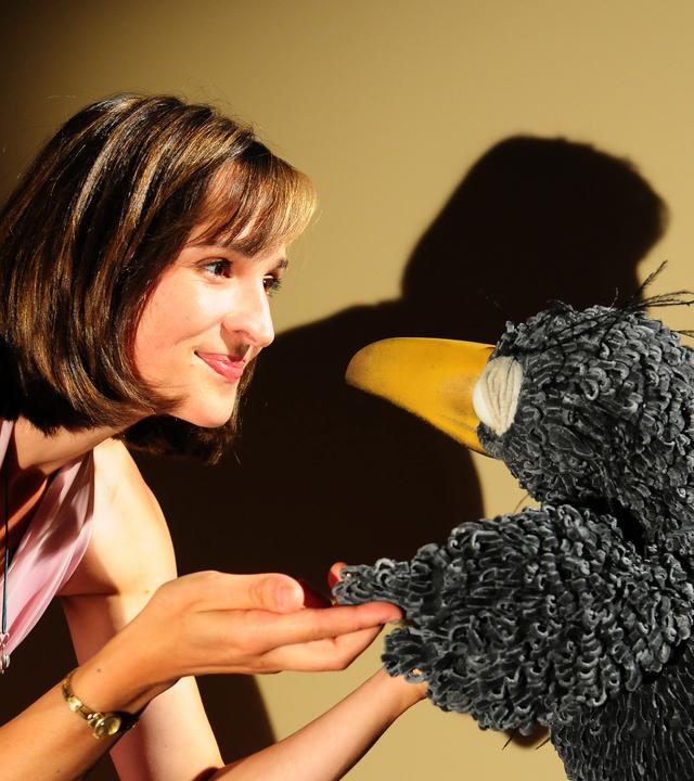 Siebenstein und Rabe Rudi machen ein Schatten-Spiel