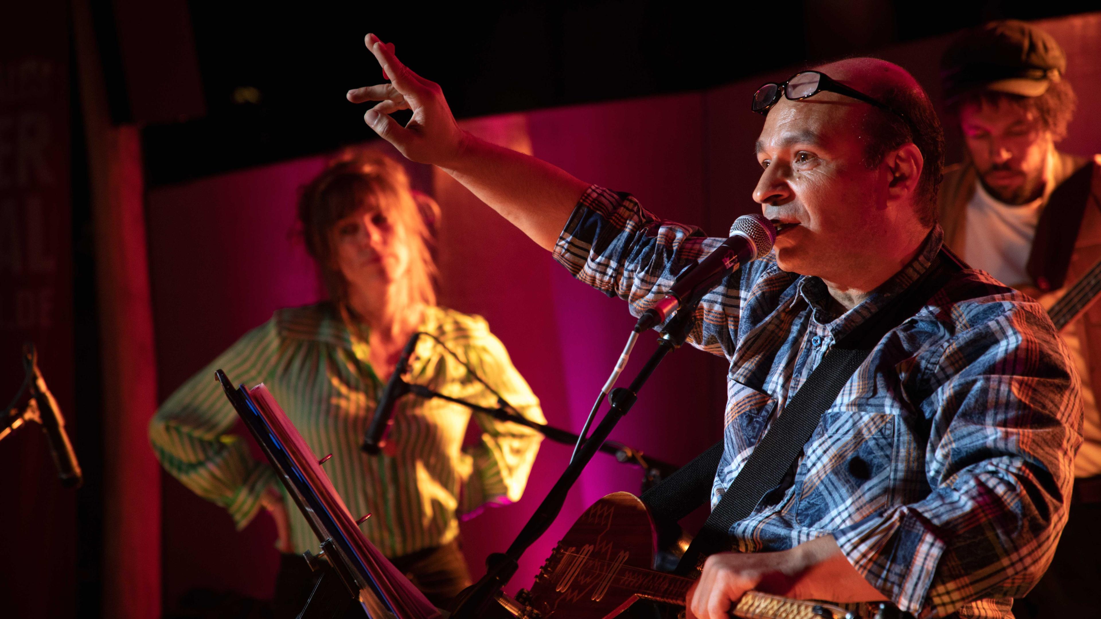  Ozan Ata Canani & Karaba beim Sommerfestival 2021 auf Kampnagel 