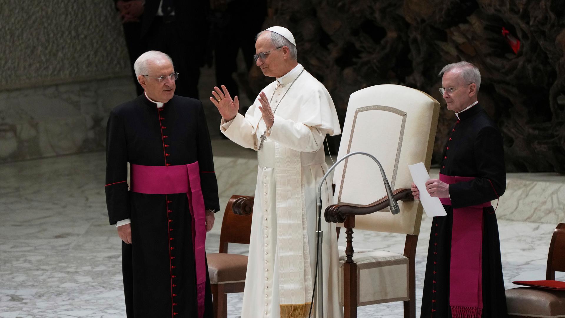 Papst Leo XIV. trifft sich zur Audienz mit internationalen Medienvertretern in der Halle Paul VI. im Vatikan.