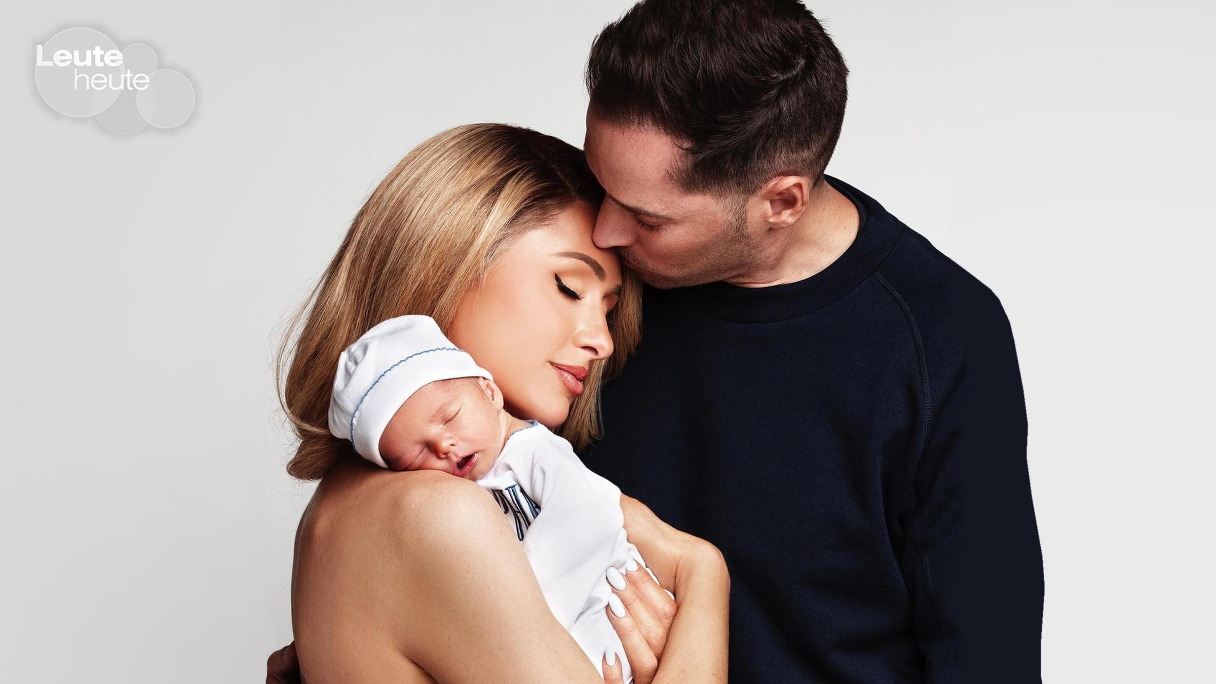 Paris Hilton mit ihrem Baby auf dem Arm. Der Kleine kam vor vier Wochen per Leihmutter zur Welt. (24.02.2023)