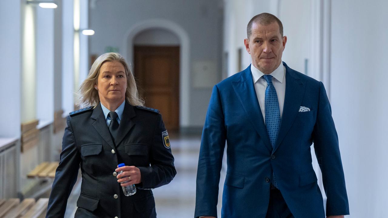 Claudia Pechstein demands damages from sports associations