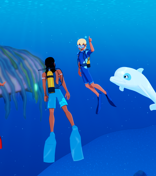 Timeti, Auru, Yann und Zoom tauchen. Vor ihnen schwebt etwas im Wasser. Es ist pink und mit Tang überzogen. Yann deutet vor seinen Freunden nach oben an die Wasseroberfläche.