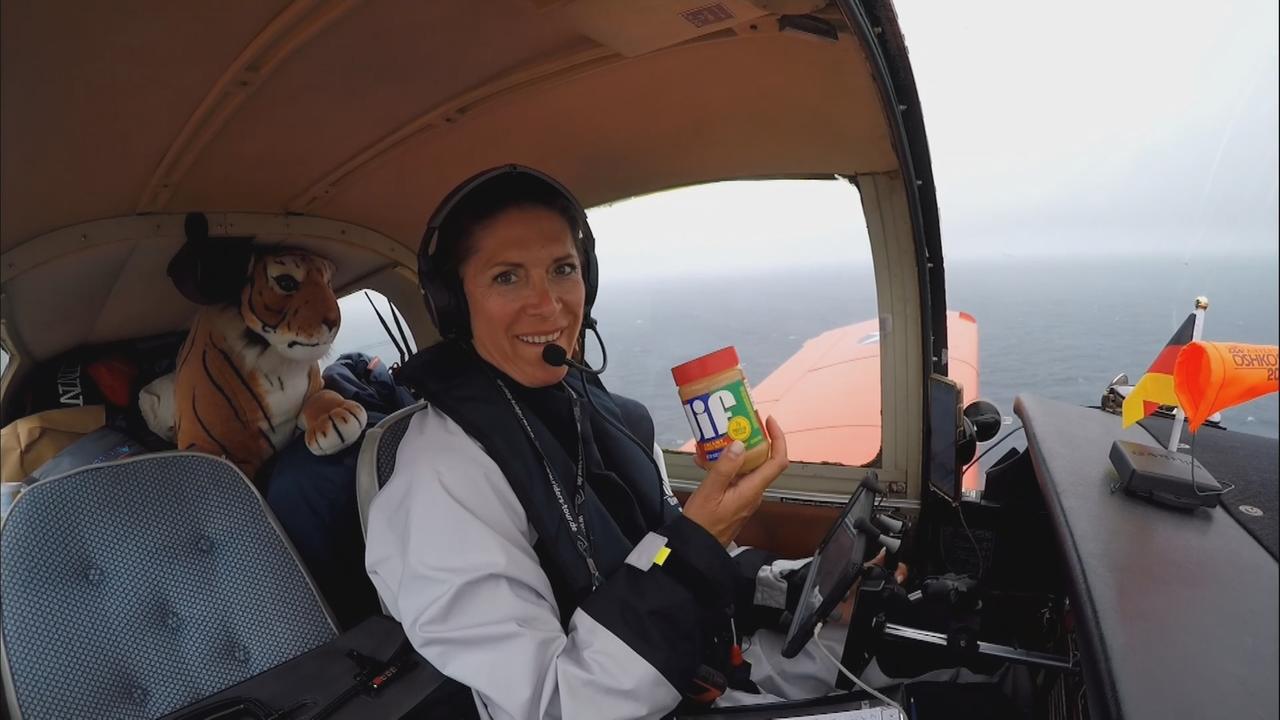 HobbyPilotin fliegt um die halbe Welt ZDFheute