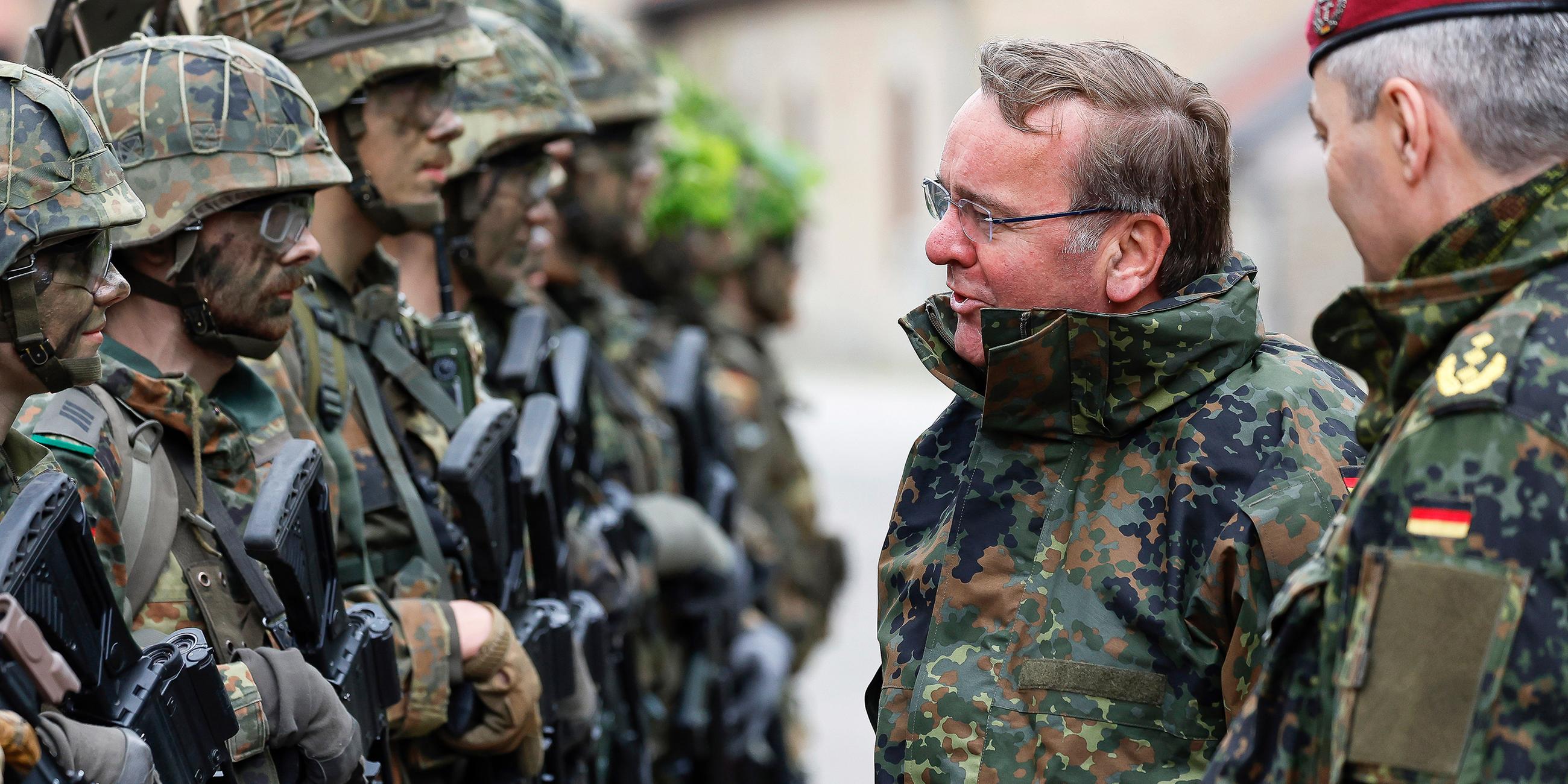 Boris Pistorius besucht Infanterieschule Hammelburg der Bundeswehr